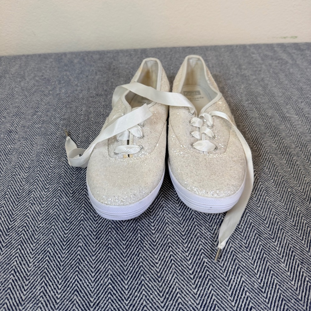 KEDS KATE SPADE - White Glitter Tennis Sneakers with Ribbon Laces